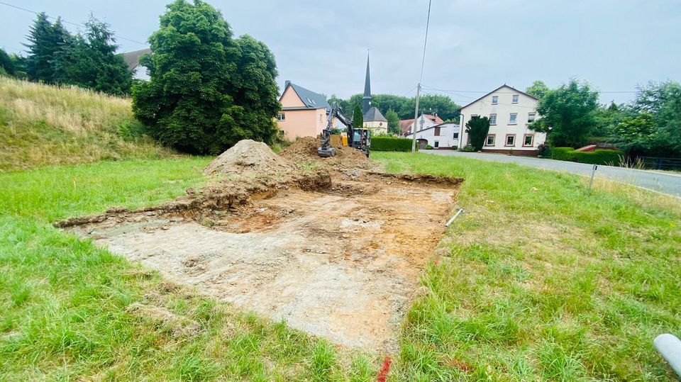 Baugrube Schüttgüter Tiefbau Abriss Zisterne Hausanschlüsse in Weiden b Weimar Thür