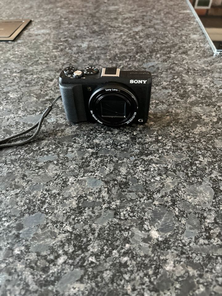 Digitalkamera Sony DSC HX 60 in Bad Muskau