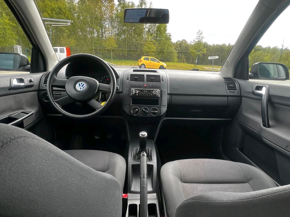 VW Polo TÜV 04/25 Klima Weniger Km Steuerkette Fast Neue in Rhauderfehn