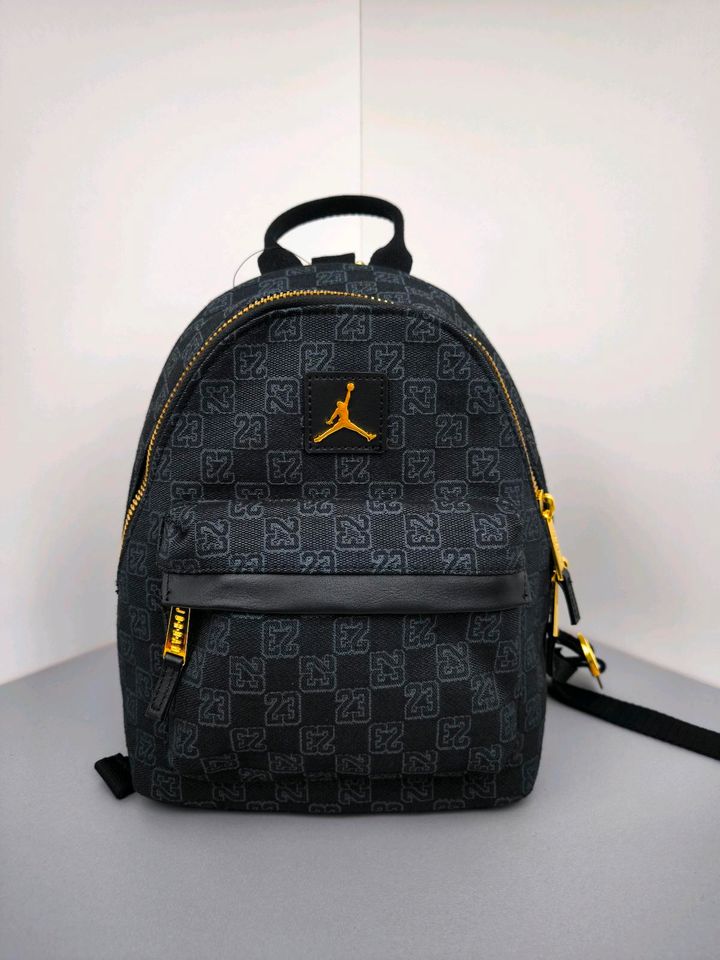 Michael Jordan monogram backpack schwarz gold sport Tasche neu in Mannheim