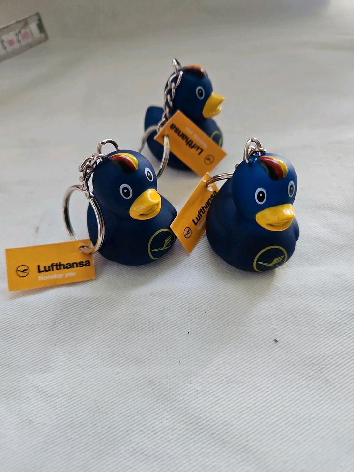 Ente Schlüsselanhänger Lufthansa in München