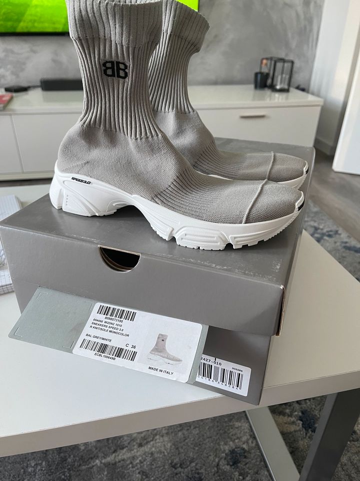 Balenciaga Slip-on damen sneaker Gr. 36 neu in München