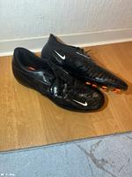 Nike Fußball Schuhe Phantom / Größe 47 Altona - Hamburg Lurup Vorschau