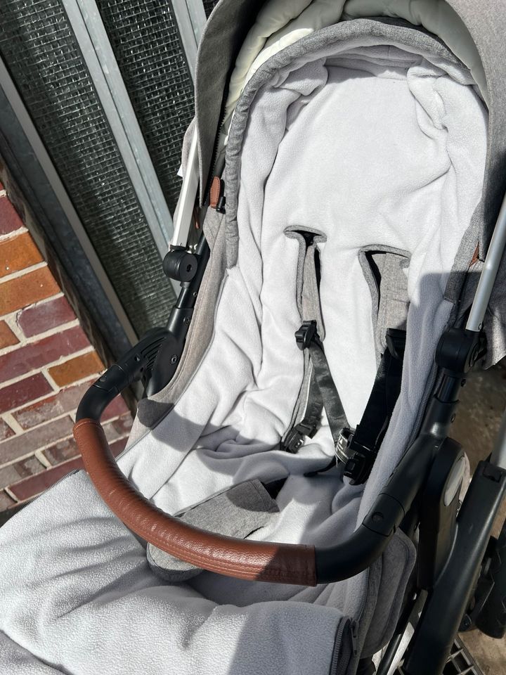 Kinderwagen mit Babywanne + Sportsitz von Bonavi 2.0 Arctic Grey in Dreieich