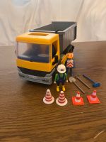 Playmobil Baustelle 3265 Großer Muldenkipper mit Zubehör Bayern - Großheubach Vorschau