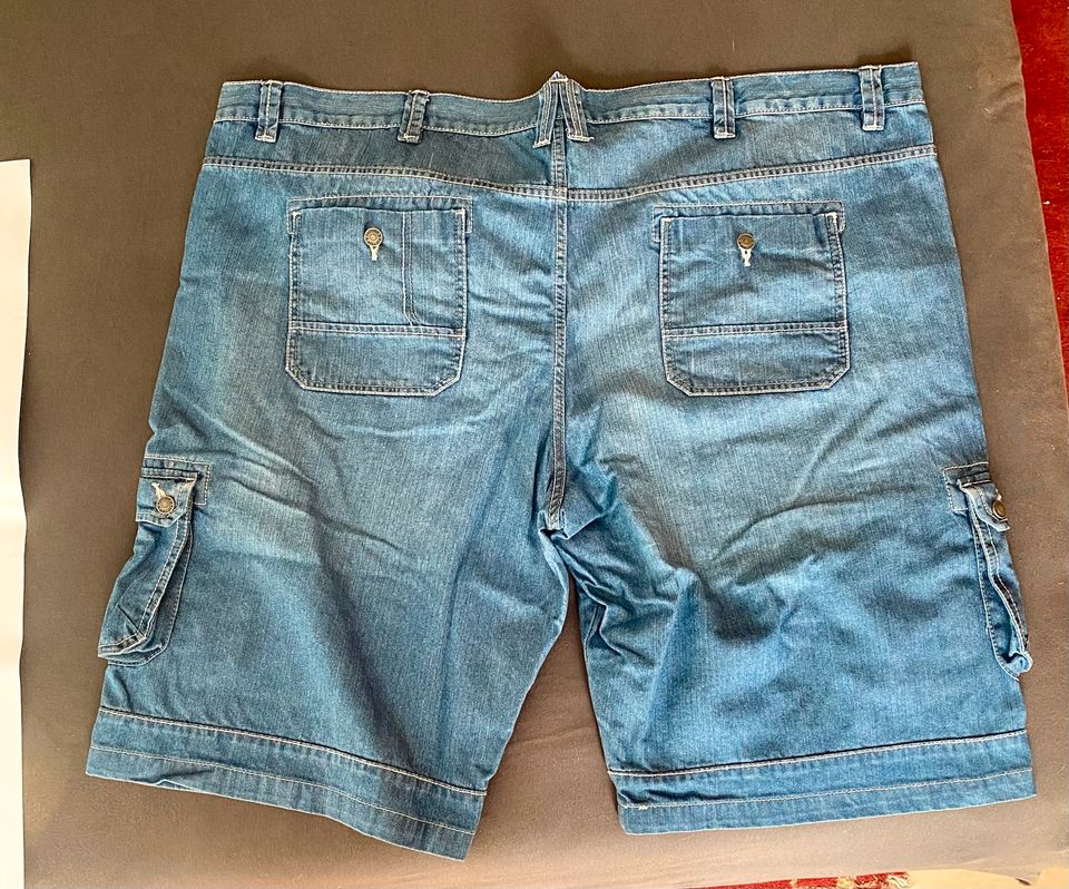 C & A Herren Jeans Bermuda Shorts Cargo Übergröße 6XL 34 TOP in Köln -  Ostheim | eBay Kleinanzeigen ist jetzt Kleinanzeigen