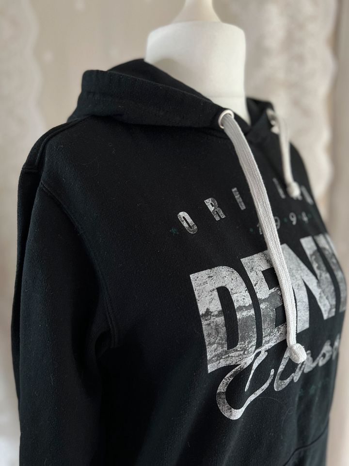 Identic schwarzer Hoodie mit Print Gr. M in Bernburg (Saale)