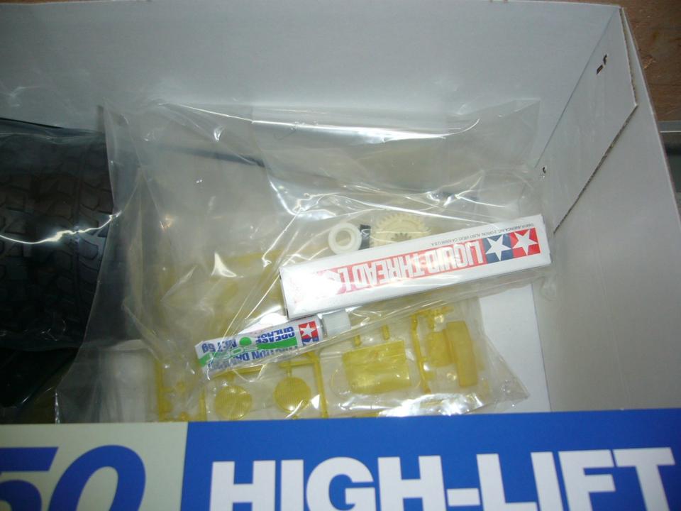 TAMIYA 1:10 Ford F-350 HighLift 3-Gang incl. Regler + Kugellager in Rees