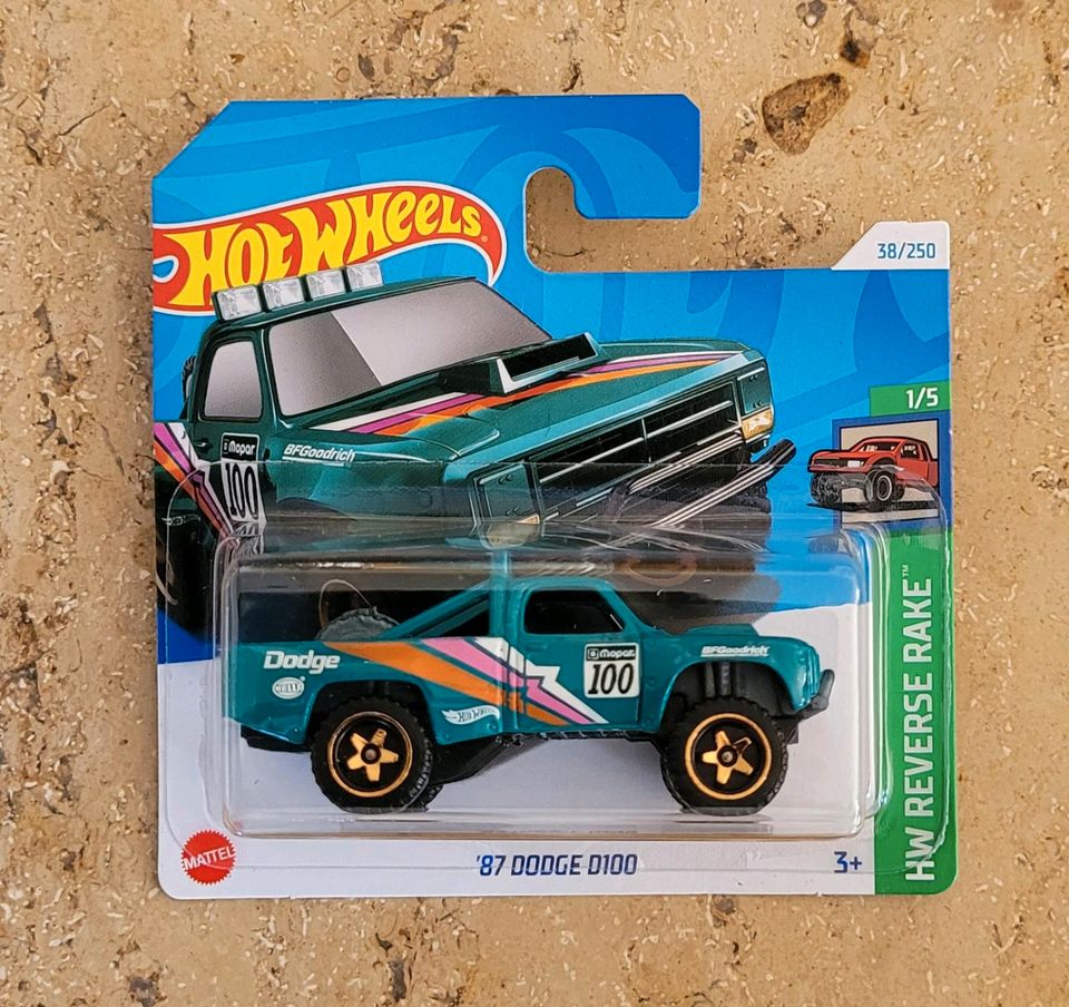 Hot Wheels Reverse Rake 1/5 2024 '87 Dodge D100 in Nossen