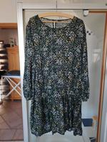 Sommerkleid mit Blümchen Gr  46 48 50 Niedersachsen - Bassum Vorschau