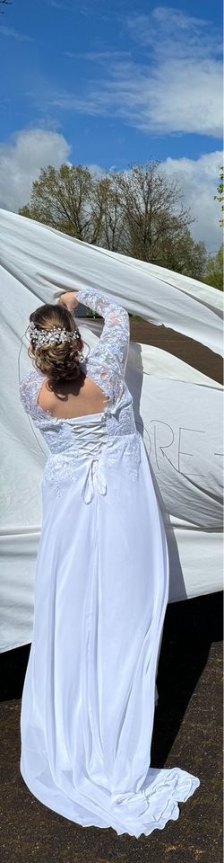 Brautkleid/ Standesamt/ Hochzeitskleid in Freisen