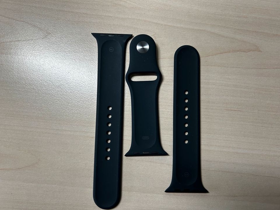 Original Apple Watch 44mm Sport Band in schwarz in Duisburg