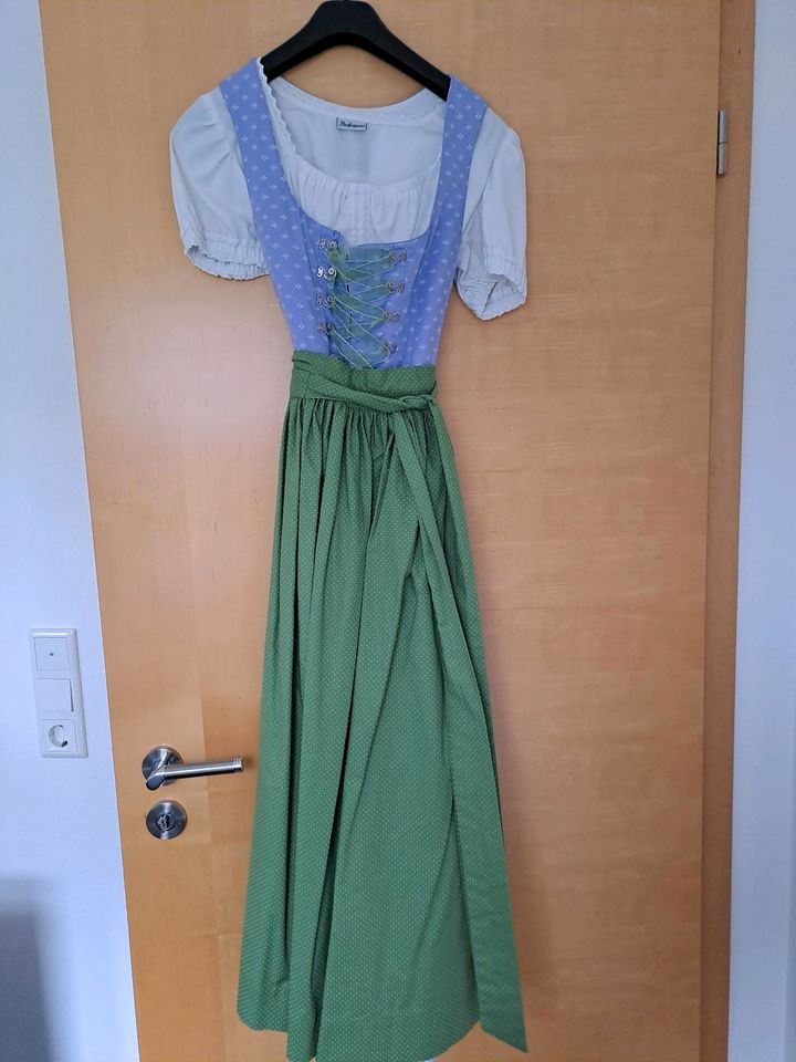 Original Hammerschmid Dirndl mit Bluse und 2 Schürzen, Gr. 38 in Oberneukirchen