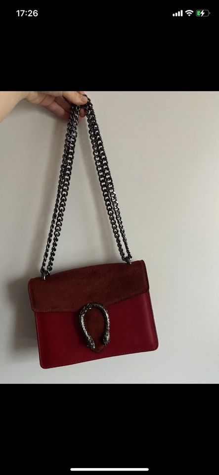 Neu Genuine Leather Schulter tasche Rot Leder in Frankfurt am Main