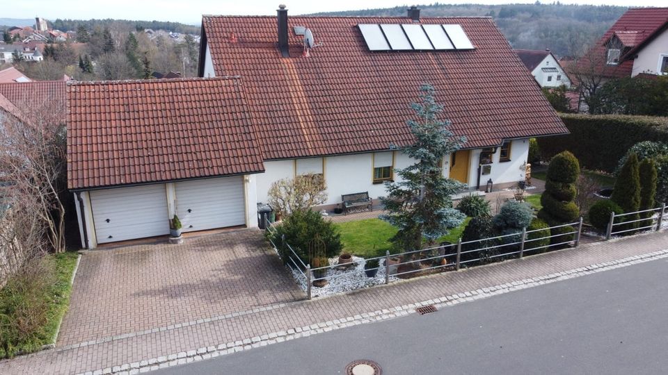 schöne 120 m² Wohnung 4 ZKB ab 1.7. in Ebermannsdorf zu vermieten in Ebermannsdorf