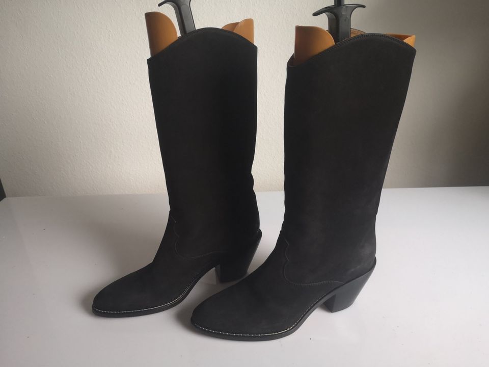 Damen Schuhe Stiefel Boots Chloé Gr 41 schwarz Veloursleder in Erkrath