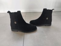 Neuwertige schwarze Tommy Hilfiger Boots, Gr. 36 Nordrhein-Westfalen - Gütersloh Vorschau