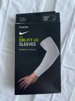 Nike Dri FIT UV Sleeves Damen / NEU in weiß Feldmoching-Hasenbergl - Feldmoching Vorschau