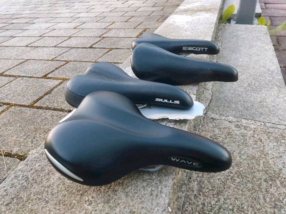 4x Fahrradsattel Selle Royal Scott u.a. Fahrrad Sattel in Flossenbürg