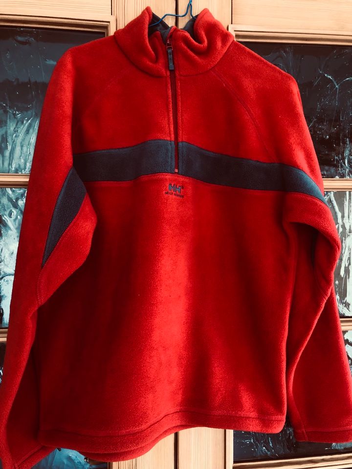 Fleecepulli Gr. S Helly Hansen rot mit grauem Streifen in Raben Steinfeld