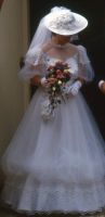 Brautkleid Hochzeitskleid Gr. 42 mit Zubehör Niedersachsen - Celle Vorschau