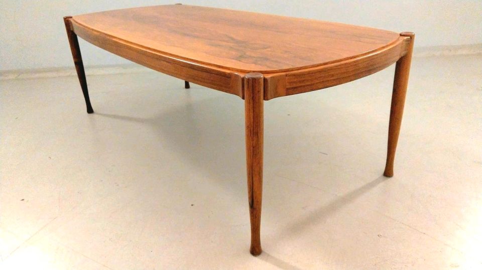 60s Scandinavian Rosewood Coffee Table.. Sofatisch..Couchtisch in Berlin