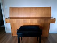 Kleines Klavier "May Berlin" günstig zu verkaufen Schleswig-Holstein - Oststeinbek Vorschau