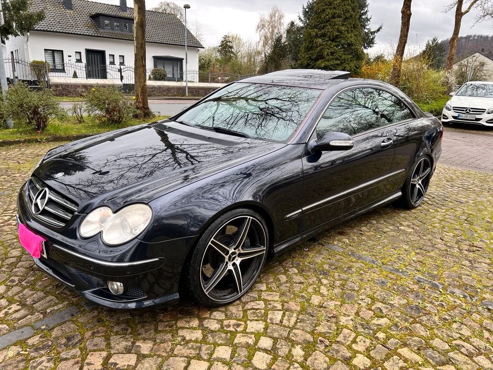 Mercedes CLK 320 CDI Coupe AMG-Paket in Höxter