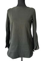 Dunkelgrünes Langarmshirt von COS, Gr. S Brandenburg - Panketal Vorschau