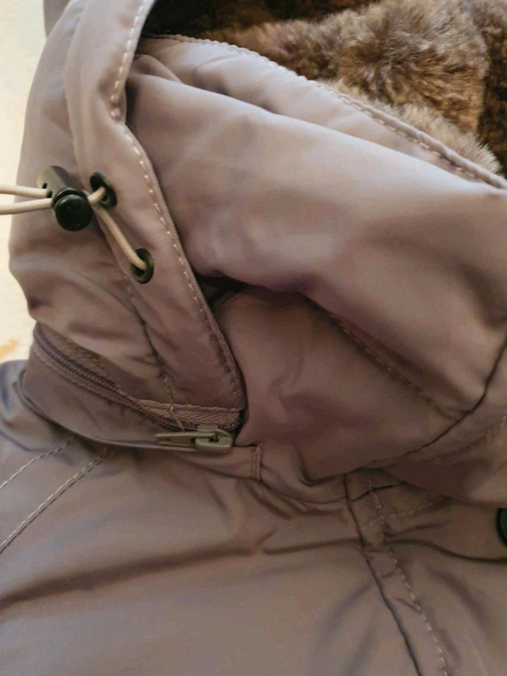 Brax Feel Good Parka warm gefüttert Gr.38 neu Etikett NP. 340€ in Düsseldorf