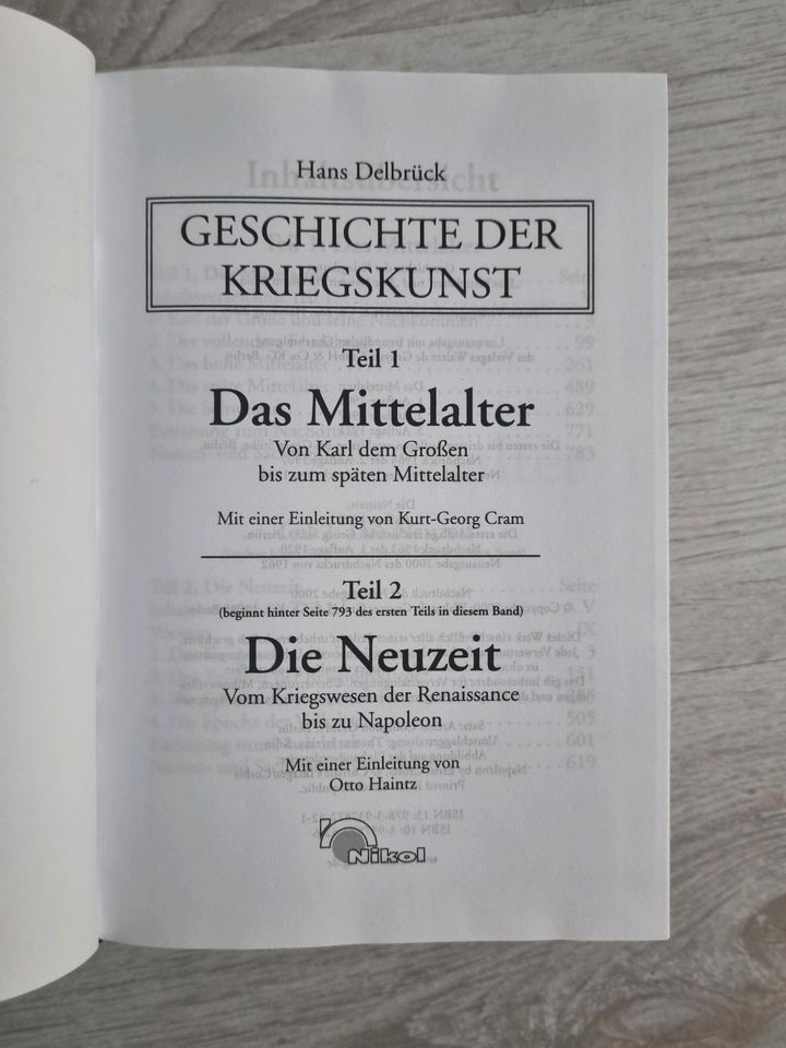 Geschichte der Kriegskunst:  Das Mittelalter.  Die ... | Buch | Z in Wuppertal