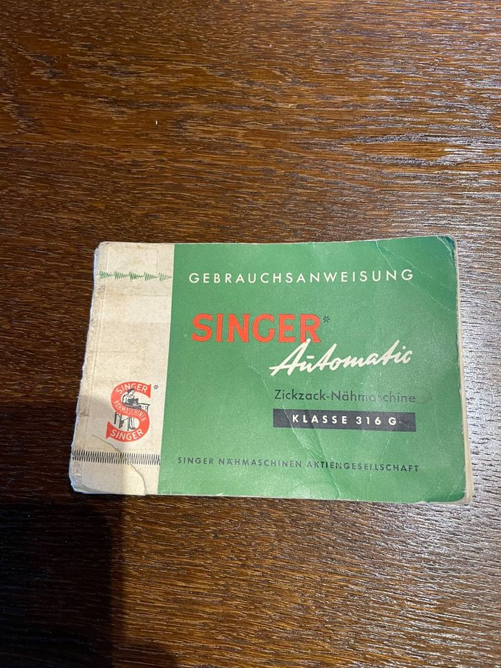 Nähmaschine Singer 316 G, antikes Schätzchen, schwarz in Laubach