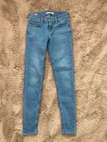 Levi‘s Jeans Damen hellblau 710 super skinny gr. 25 Wandsbek - Steilshoop Vorschau
