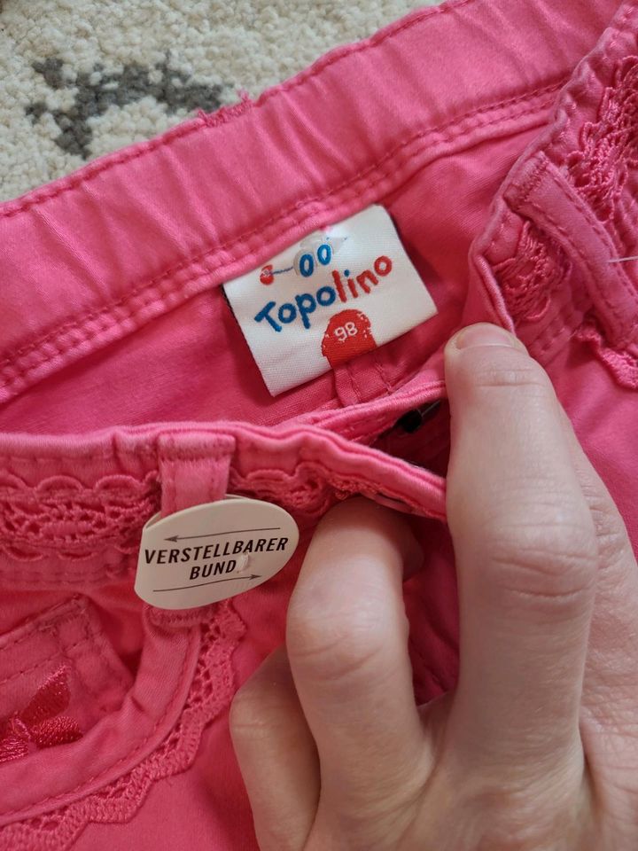 Topolino pinke Strechjeans mit Rüschen 98 in Hamburg