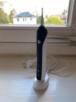 Elektrische Zahnbürste Braun OralB Berlin - Kladow Vorschau