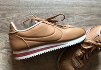 Nike Cortez camel neuwertig Gr 38.5 Nordrhein-Westfalen - Lübbecke  Vorschau