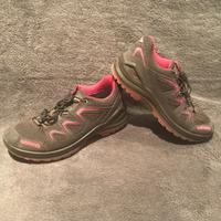 LOWA SNEACKER WANDERSCHUHE MÄDCHEN DAMEN GR.31 Bayern - Kelheim Vorschau