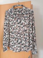 Bluse mit Blumenmuster Größe S Bayern - Landshut Vorschau