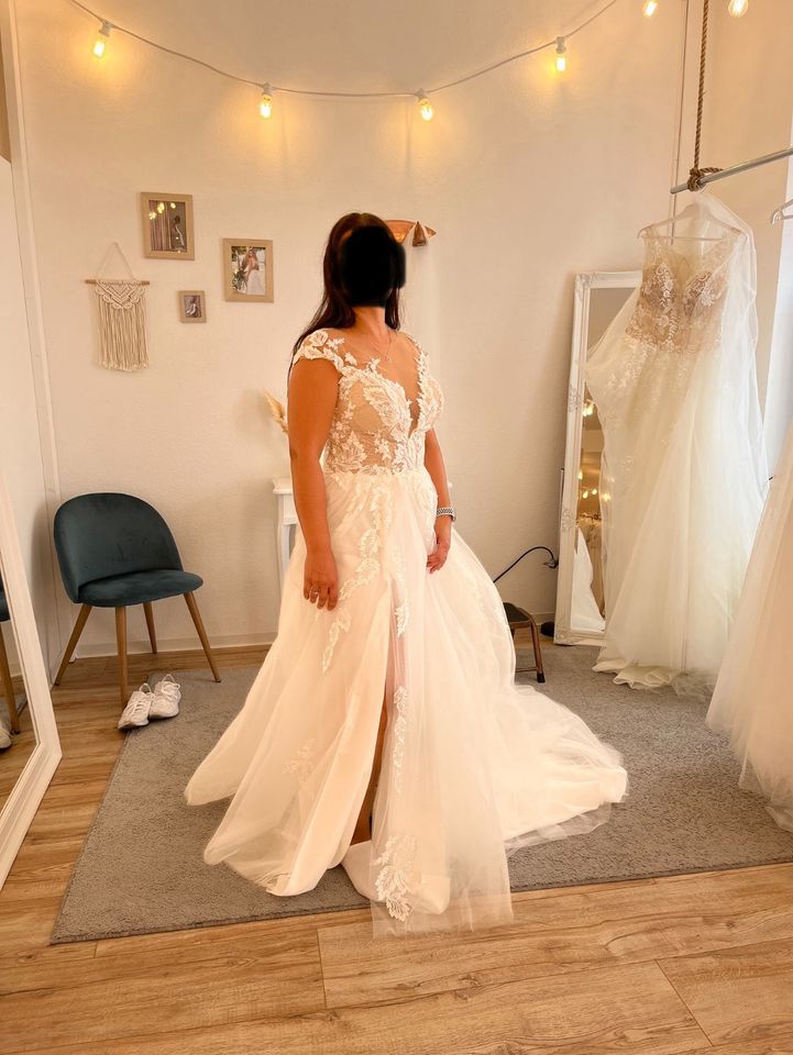 Brautkleid Hochzeitskleid NEU in Berlin