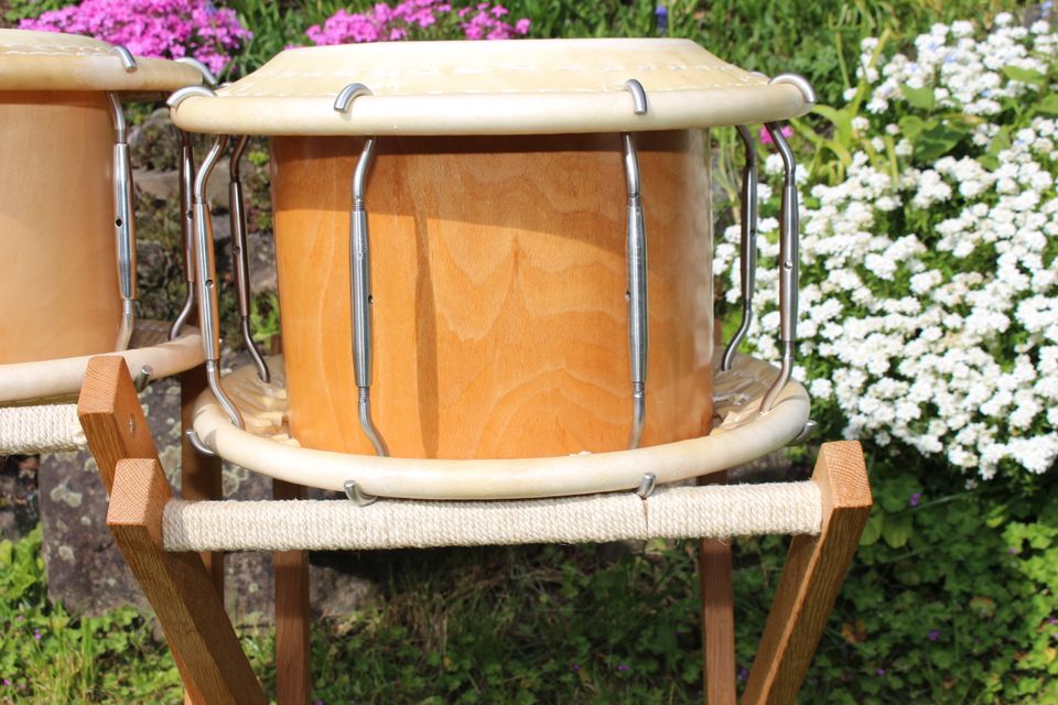 Shimedaiko mit Spannschlosssystem und Trommelgestell und Hardcase in Haiger