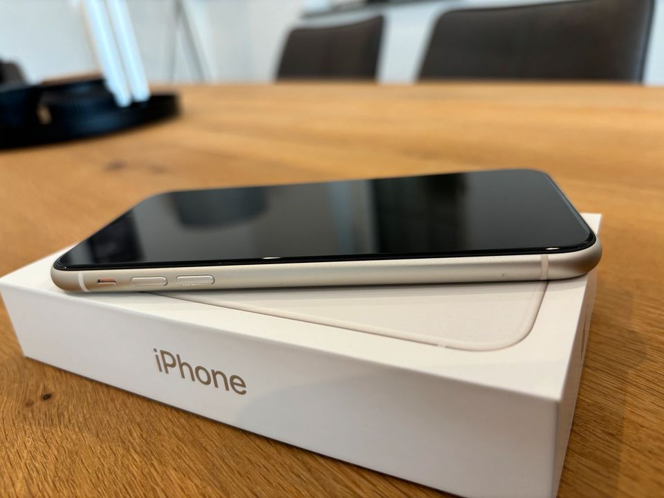 IPhone 11 128GB White in Verl