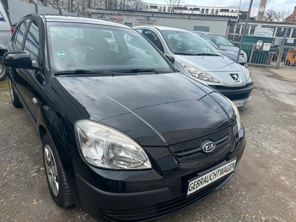 KIA RIO 1,4, Bj 2008, Km 187044, KLIMA,SERVO, in Stuttgart