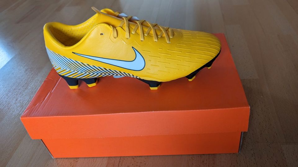 Nike Mercurial Vapor XII Pro Neymar JR FG Fussballschuhe Gr. 38,5 in Bessenbach