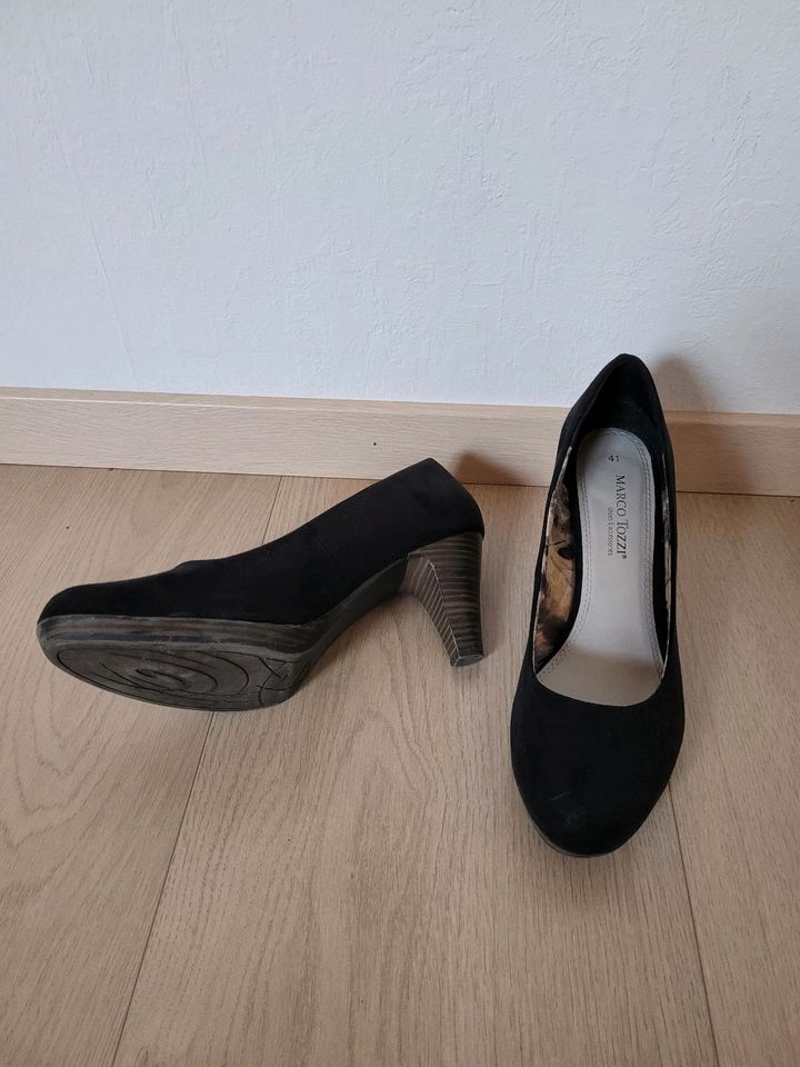 Schuhe Damen Marco Tozzi Gr. 41 schwarz Pumps *wie NEU* in Langenzenn