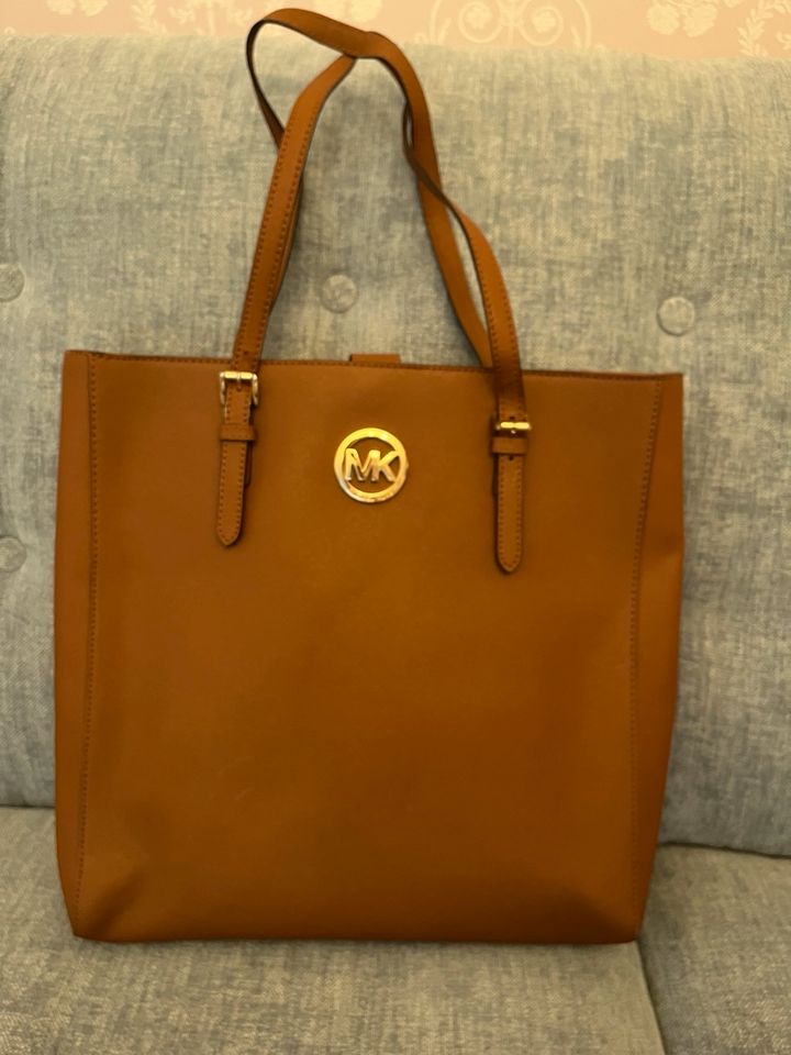 Shopper Tasche von Michael Kors, braun, sehr guter Zustand in Dänischenhagen