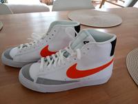 neue ungetragene Nikeschuhe Gr.38.5 Nordrhein-Westfalen - Lemgo Vorschau
