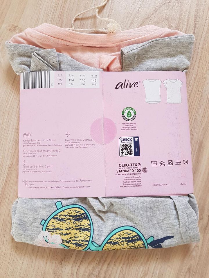 *NEU* 2 Sommer T-Shirts alive Gr.122 für 4,50€ in Hermeskeil