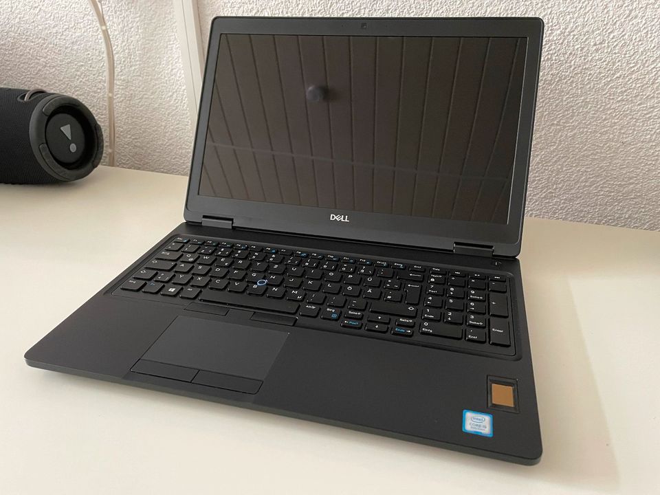 Dell Latitude 15" Business Notebook Ultra Laptop Intel i5 - Touch in Unterensingen
