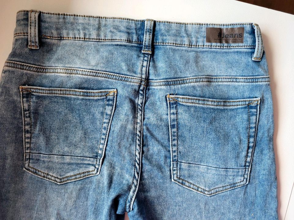 Jeans Skinny Gr. 176 C&A in Schöllkrippen