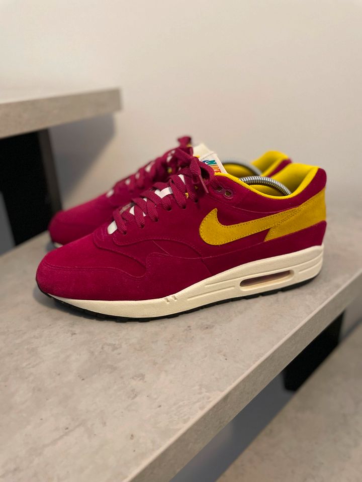 Nike Air Max 1 Dynamic Berry US12 / EU 46 in Welver